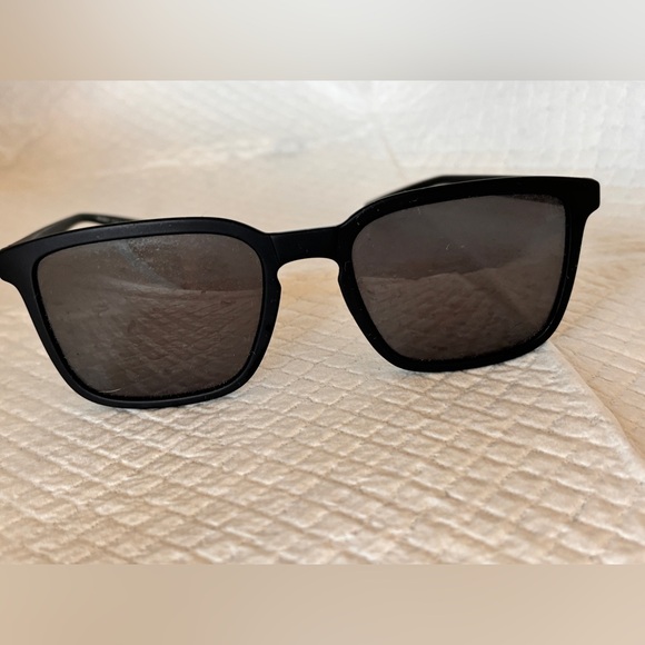 Nike Circuit Mirrored Sunglasses - Picture 1 of 11